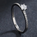 Anillo Solitario Clásico para Mujer